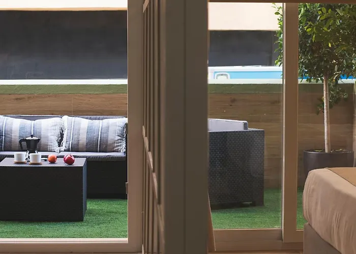 Terraza Playa De 1 Ha * カディス